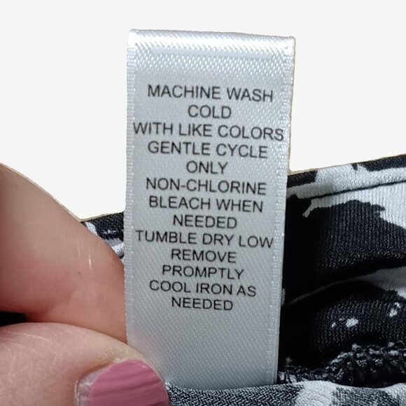 Cato brand black and white stretchy skirt, size M - Picture 6 of 6